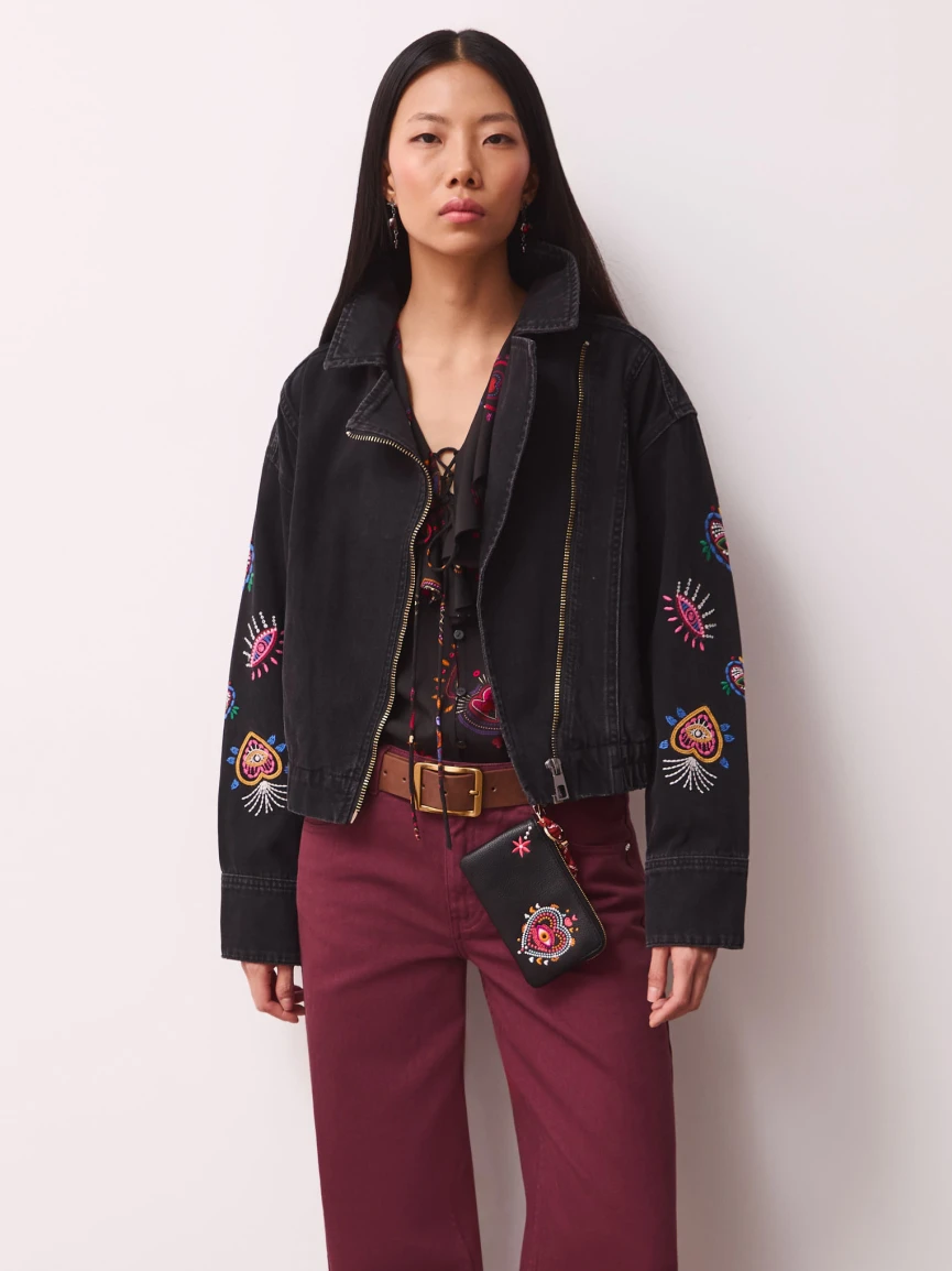 Szafa kapsułowa na wiosnę