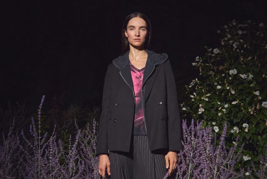 Jaka kurtka do szerokich spodni?