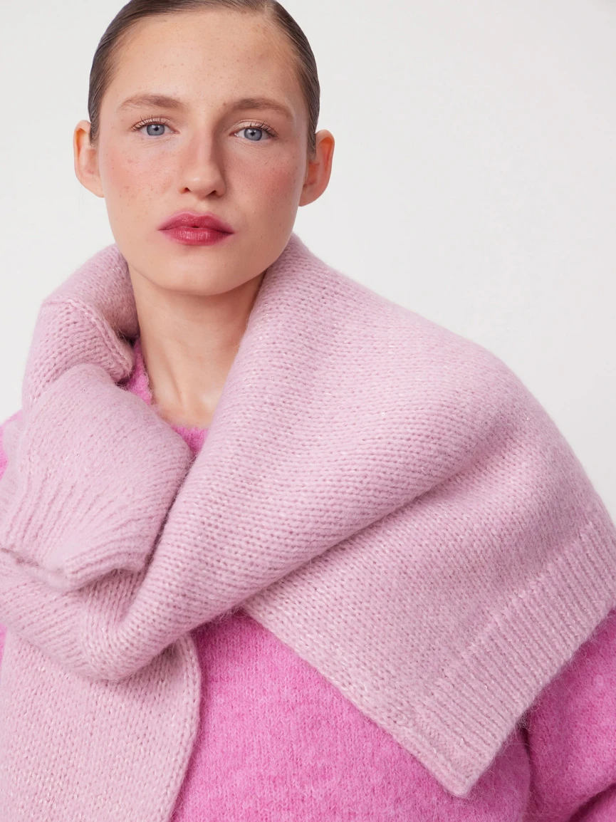 Jak nosić sweter oversize?