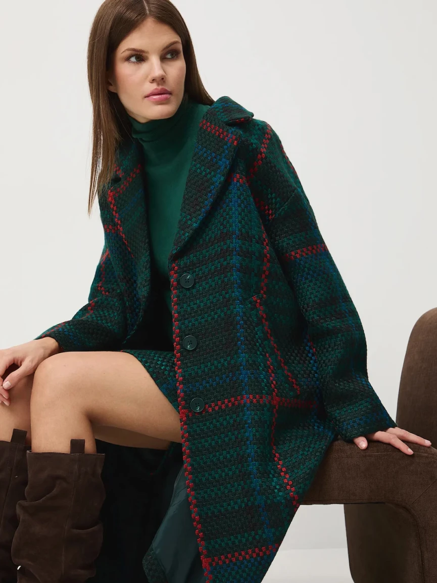 Jak nosić płaszcz w kratę?